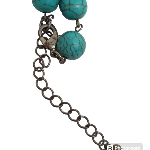 VINTAGE SOUTHWEST STYLE BLUE HOWLITE BEADED NECKLACE WITH FAITH CROSS PENDANT - Picture 8 of 8